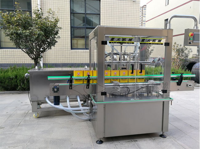 瓶裝食用油灌裝機設備